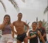 Cristiano Ronaldo surgiu nas redes sociais dançando a música 'Desenrola, Bate, Joga de Ladinho' de L7nnon e Os Hawaianos