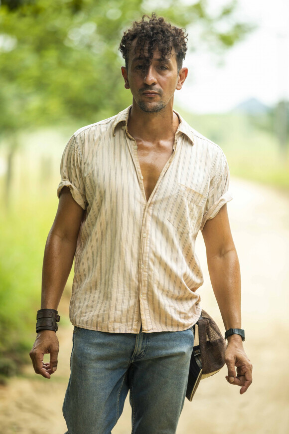 Irandhir Santos, da novela 'Pantanal', foi operado no ombro