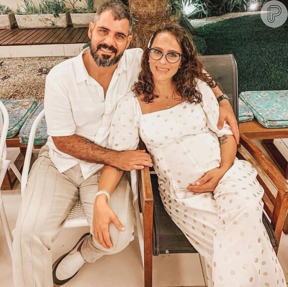Juliano Cazarré e a esposa, Letícia, descobriram doença da filha ainda nos exames pré-natais