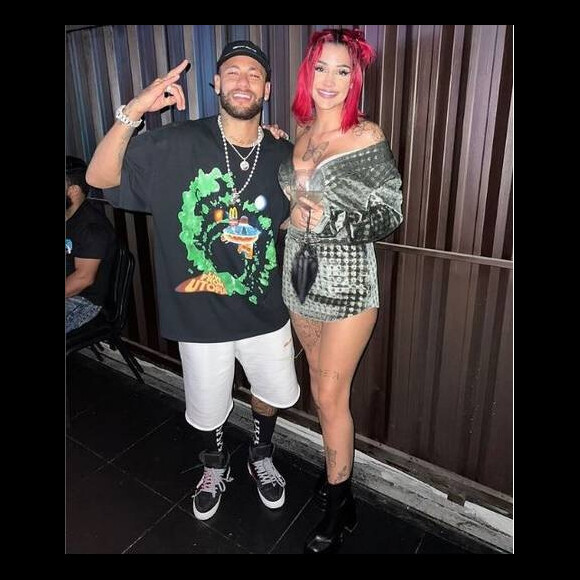 Neymar fez uma festa em sua mansão em Mangaratiba sem a presença de Bruna