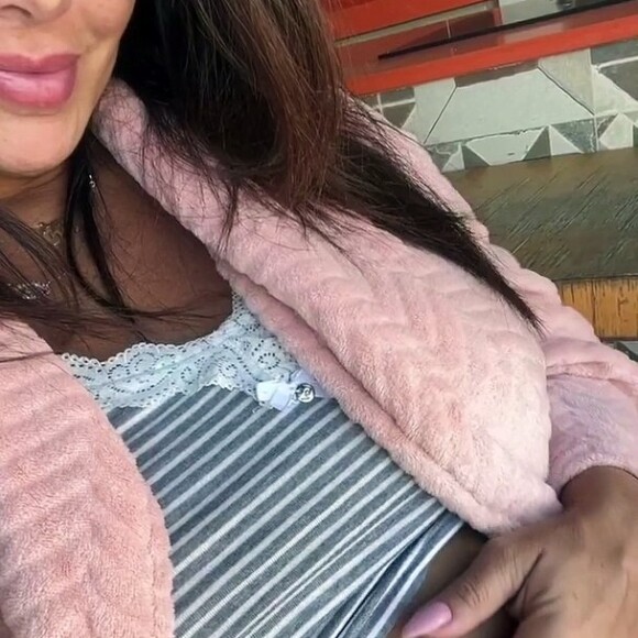 Viviane Araujo revelou gravidez ao público em fevereiro deste ano