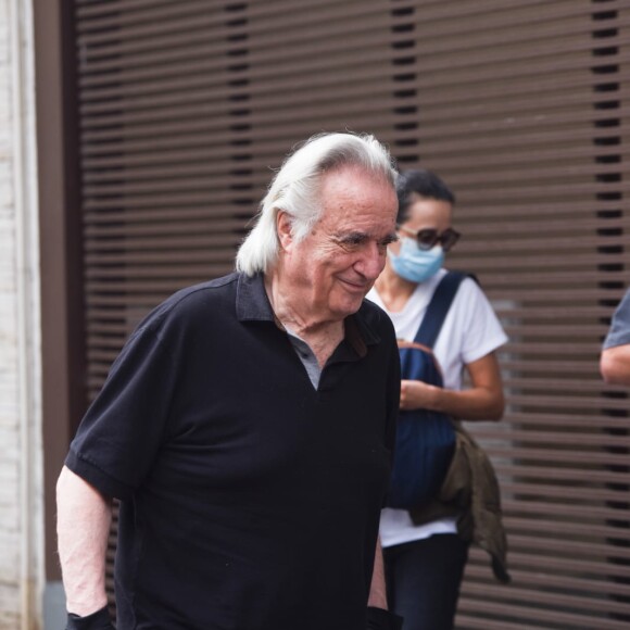 O maestro José Carlos Martins compareceu ao velório de Jô Soares