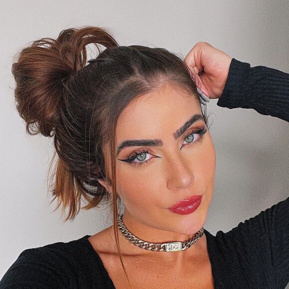 Jade Picon e Gabigol são vizinhos, eles vivem no mesmo condomínio luxuoso na Barra da Tijuca, Zona Oeste do Rio de Janeiro
 