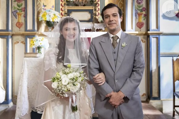 Casamento de Olívia e Tenório acontece após prisão do ex-padre e de tragédia com a operária, na última semana da novela 'Além da Ilusão'