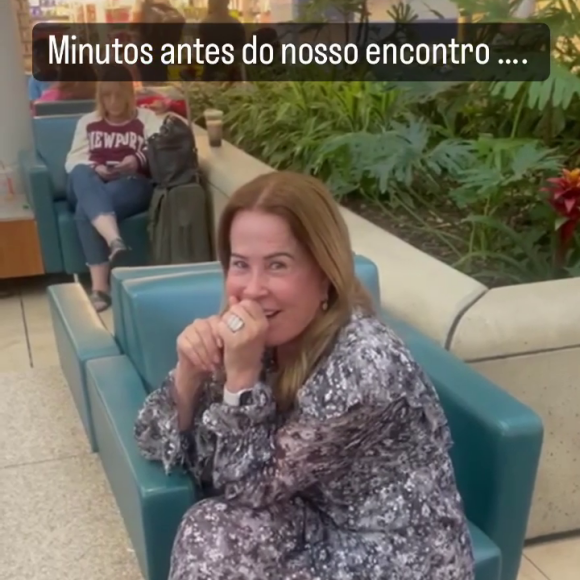 Zilu Godoi dividiu com os internautas a expectativa pela chegada da filha, Camilla Camargo