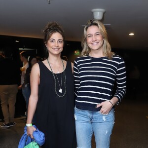 Priscila Montadon e Fernanda Gentil prestigiam Sandy
