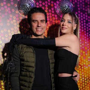 Luma Oliveira e Leonardo Martins em evento que marca dez anos da NV