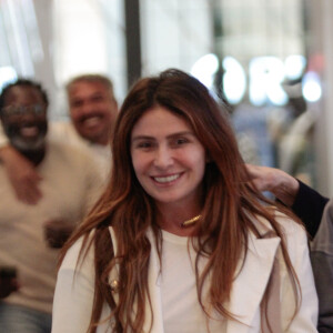 Giovanna Antonelli mudou o cabelo para interpretar a delegada Helô em 'Travessia'