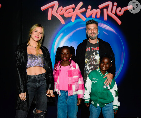 Giovanna Ewbank e Bruno Gagliasso prestigiaram o último dia de Rock in Rio com os filhos