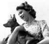 A primeira cachorrinha da Rainha Elizabeth II foi Susan, dada à monarca como presente pelos seus 18 anos, na década de 40