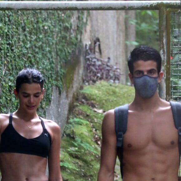 Bruna Marquezine e Enzo Celulari namoraram durante a pandemia da Covid-19