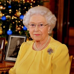 O corpo da rainha Elizabeth II consegue suportar cerimônias e transporte graças à forma a qual seu caixão foi feito