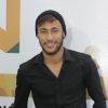 Neymar confessa a amigos que não pensa em assumir um namoro tão cedo, afirma o jornal 'Extra'