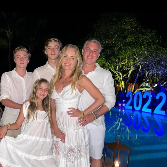 Filhos de Angélica e Luciano Huck: Joaquim tem 17 anos, Benício tem 14 e Eva tem 10