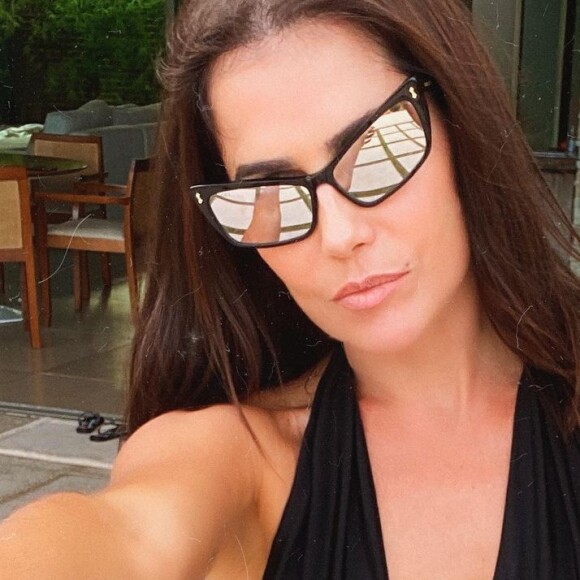 Deborah Secco afirmou ter recusado a proposta indecente