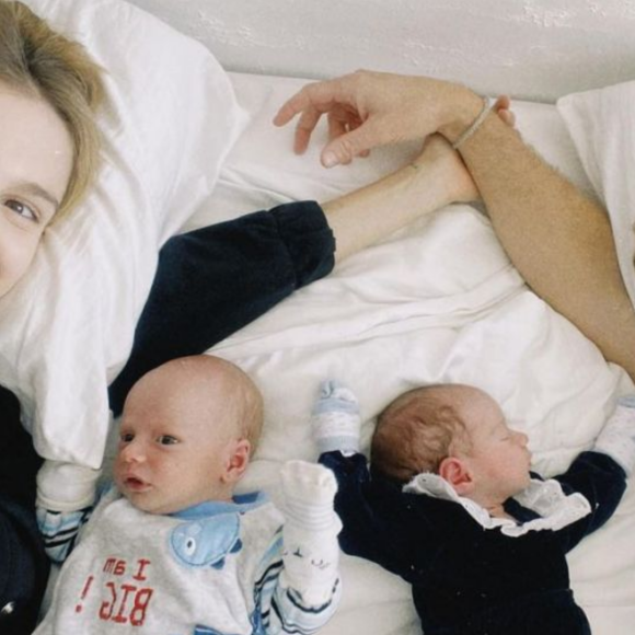 Isabella Scherer foi elogiada por seguidores após mostrar barriga no pós-parto