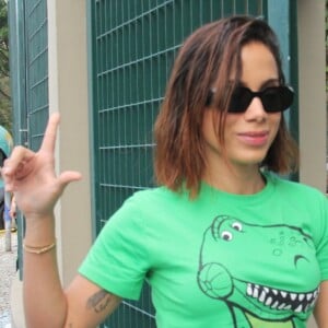 Anitta lamentou clima de desunião no país por causa de política, em 2 de outubro de 2022