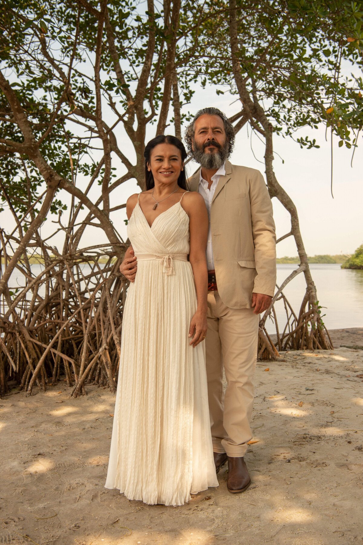 Foto No Fim Da Novela Pantanal Tem Casamento De Fil Dira Paes E Jos Le Ncio Marcos