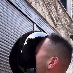 'Tô me sentindo um alien': brincou Lucas Rangel ao exibir 'capacete' de Gkay