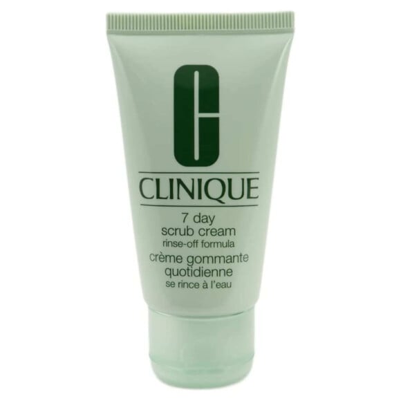 Esfoliante facial 7 Day Scrub, Clinique: perfeito para todos os tipos de pele, o item remove as células mortas do rosto, limpando profundamente os poros