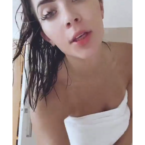 Beleza de Jade Picon sempre chama atenção na web