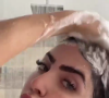 Jade Picon fez biquinho para câmera ao exibir vídeo de banho