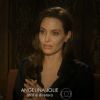 Angelina Jolie disse em entrevista ao 'Fantástico' que ficou temporada longe do marido, Brad Pitt, enquanto estava na Austrália, e trocou cartas românticas com o marido, como nos anos 1940.