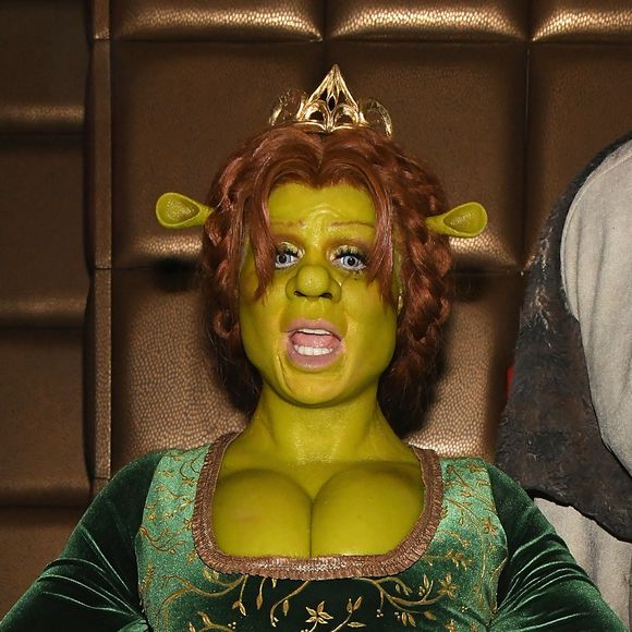 A modelo Heidi Klum já surgiu como Fiona em festa de Halloween