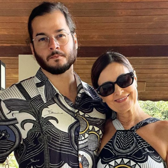 Túlio Gadêlha surpreendeu Fátima Bernardes em aniversário de namoro
