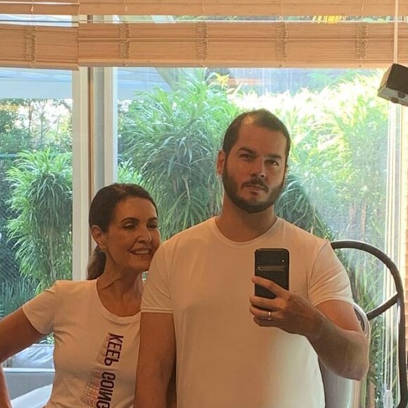 Fátima Bernardes compartilhou vários registros apaixonadíssimos com o namorado