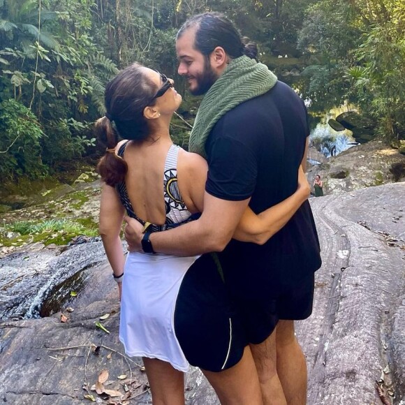 Fátima Bernardes postou fotos inéditas com namorado, Túlio Gadêlha, em data especial
