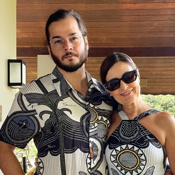 Fátima Bernardes ganhou um presente especial em aniversário de cinco anos de namoro com Túlio Gadêlha