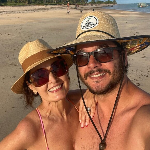 Fátima Bernardes e Túlio Gadêlha trocaram declarações de amor na web