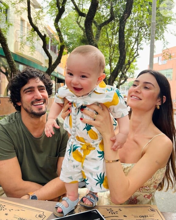 Thaila Ayala é casada com Renato Góes e já é mãe de Francisco