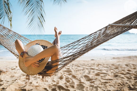 Viagem de Réveillon para praia é opção para quem ama aproveitar o calor do verão