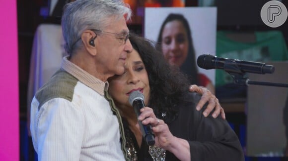 Morte de Gal Costa: cantora ao lado de Caetano Veloso, com quem foi homenageada em 1994 no Carnaval do Rio