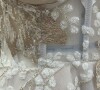 Detalhes dos bordados do vestido de noiva escolhido por Dani Calabresa em casamento