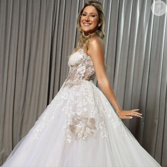O vestido de noiva de Dani Calabresa foi inspirado na Disney