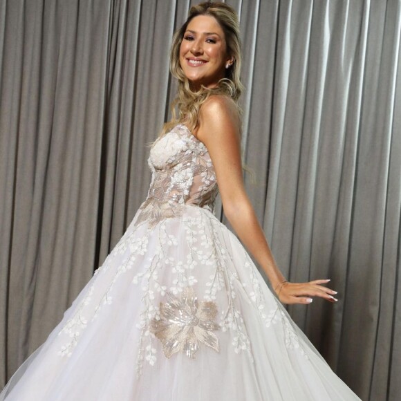 O vestido de noiva de Dani Calabresa foi inspirado na Disney