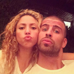 Shakira e Piqué procuram manter a distância nas partidas do filho
