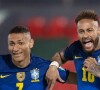 Richarlison defendeu Neymar após ataques