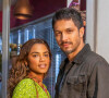 Oto (Romulo Estrela) engatou namoro com Brisa (Lucy Alves) na novela 'Travessia'