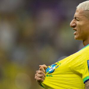 Richarlison fez dois gols na estreia do Brasil na Copa do Catar
