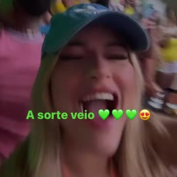 Sandri Oliveira assistiu o jogo do Brasil em um navio com amigos