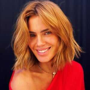 A atriz mudou o cabelo para iniciar as gravações da novela da Globo