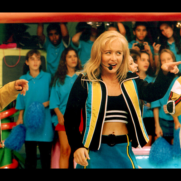 Cropped faz parte dos looks de Angélica desde a década de 1990