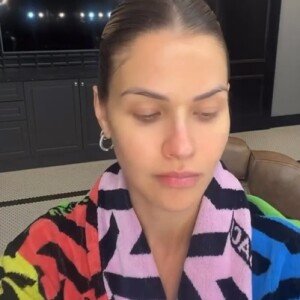 Andressa Suita de cara lavada espanta pela beleza