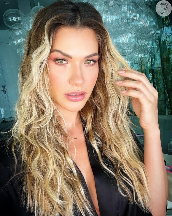 Andressa Suita maquiada: mulher de Gusttavo Lima é fã de make com efeito natural