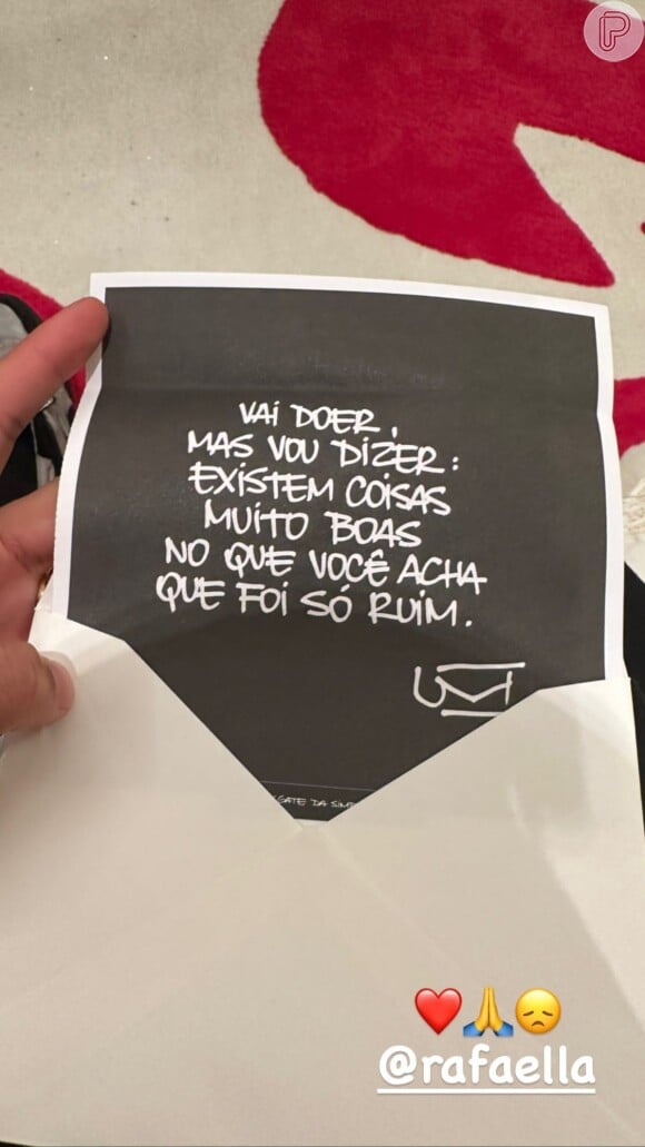 Neymar mostra recado de apoio enviado por Rafaella