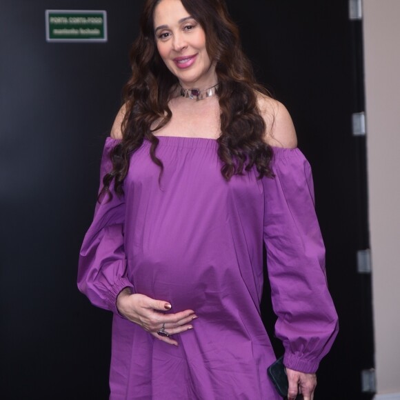 Claudia Raia foi alvo de críticas: 'Querida, não é só ele que não sabe não.... Porque o mundo não gira em torno de ti', rebateu uma internauta
